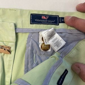 Vineyard vines green shorts